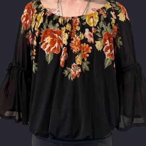 Ember Black Floral Bell Sleeve Top with Cinched Waist Size M